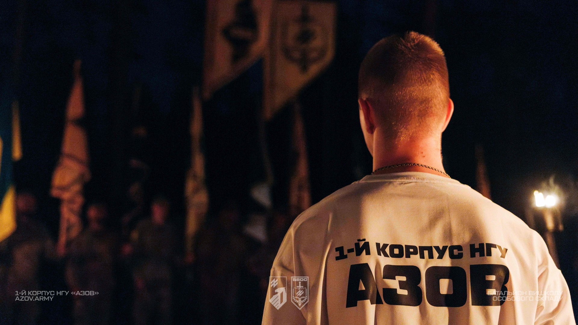 Новобранці та діючі бійці «Азову» провели містерію, присвячену пам’яті загиблих під час теракту в Оленівці